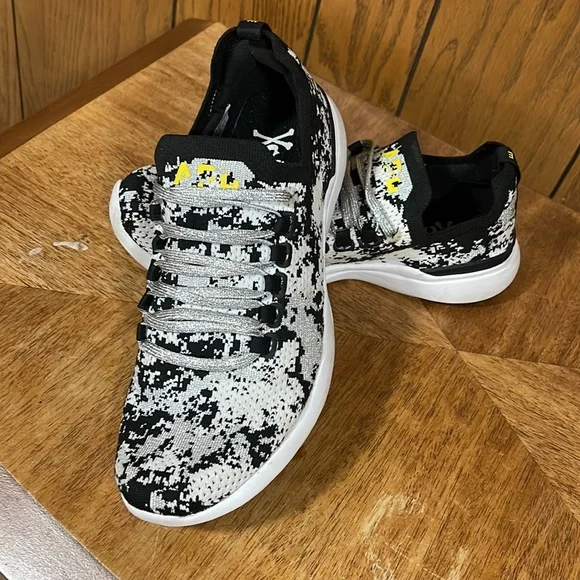 APL"Athletic Propulsion Lab Lululemon Techloom Breeze Camo -Black & White - Picture 9 of 13